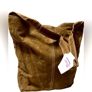 🔵Faux Suede look hobo bag.  Snap closure.  Faux leather bottom- Brown